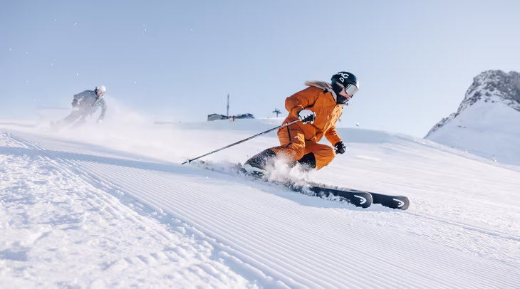 Skifahren in Warth-Schröcken © Bregenzerwald Tourismus / Maximilian Gierl